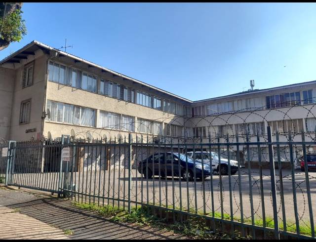 2 BEDROOM FLAT RENTED IN BULWER